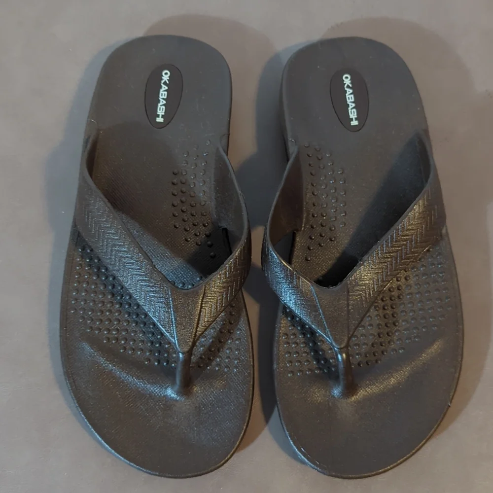 Okabashi Sandals Flip Flops Shoes  Woman Size M / L Brown Made in USA